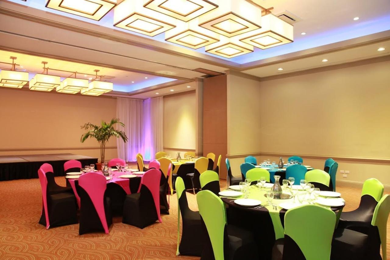 פאלם ביץ' All Inclusive - Divi Village Golf And Beach Resort מראה חיצוני תמונה